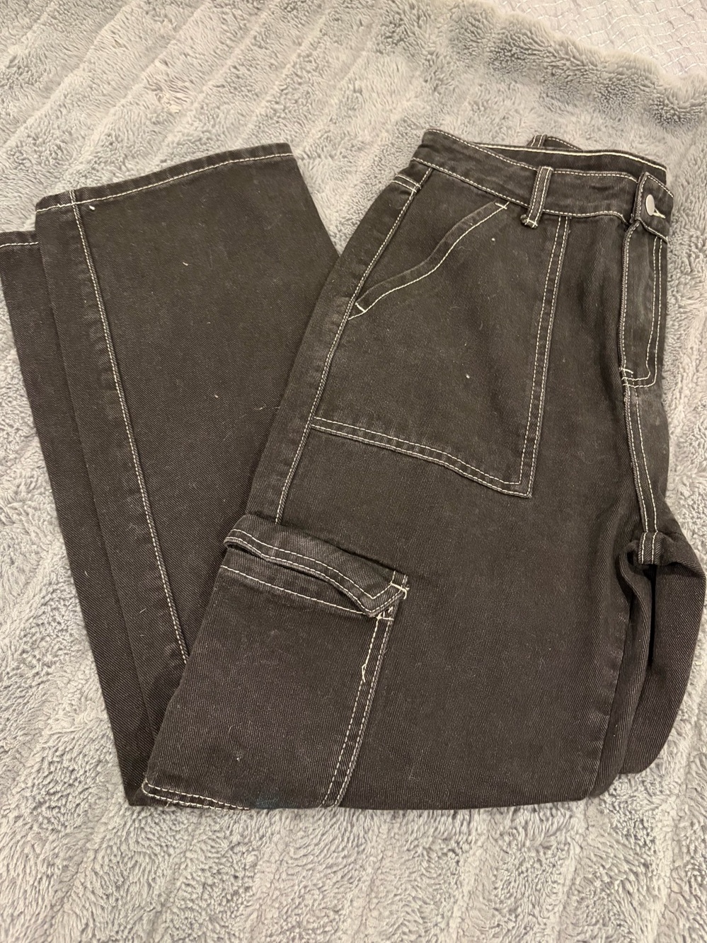 SHEIN Black Wide-Leg Flare Jeans with Contrast Stitching